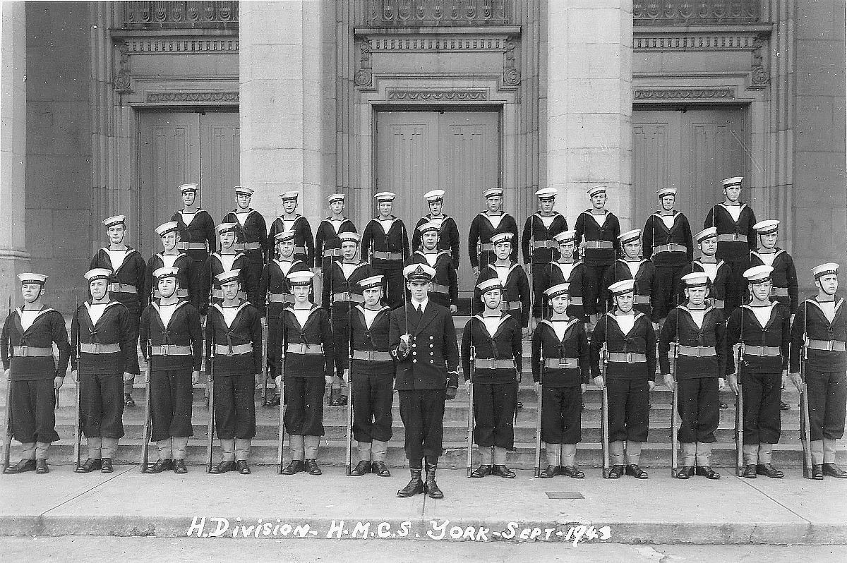 Royal Canadian Navy : HMCS York, 1943