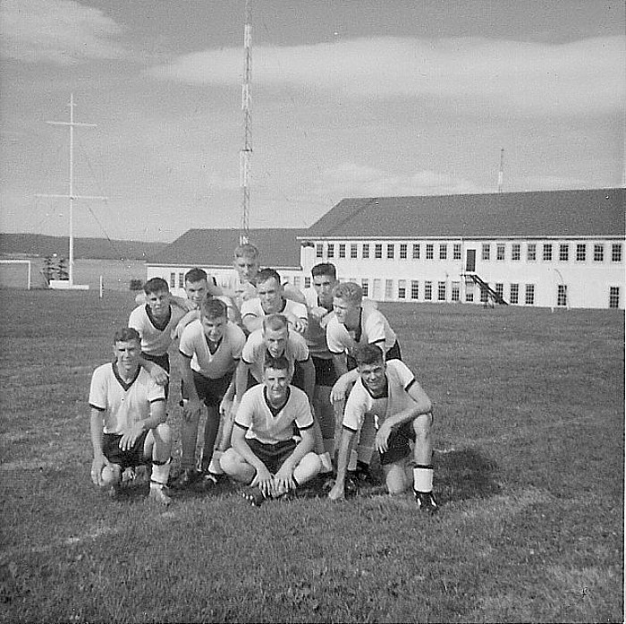 Royal Canadian Navy : HMCS Cornwallis, St. Laurent Division, 1967.