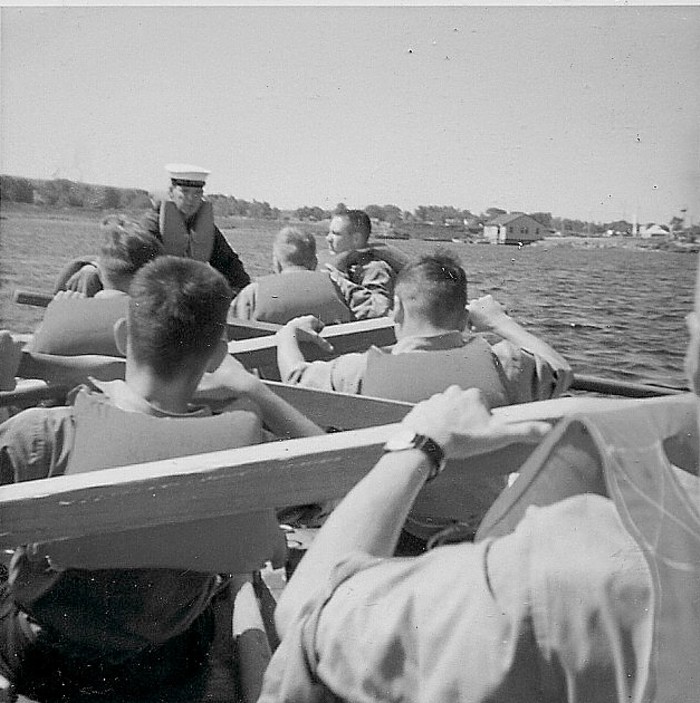 Royal Canadian Navy : HMCS Cornwallis, St. Laurent Division, 1967.