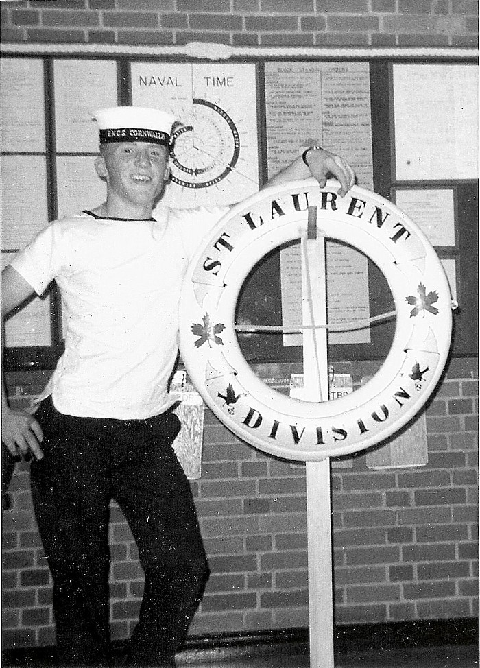 Royal Canadian Navy : HMCS Cornwallis, St. Laurent Division, 1967.
