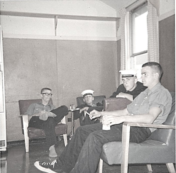Royal Canadian Navy : HMCS Cornwallis, St. Laurent Division, 1967.