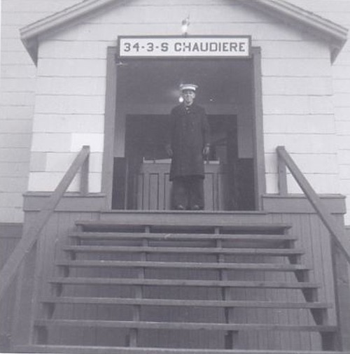 Royal Canadian Navy : HMCS Cornwallis, 1961.
