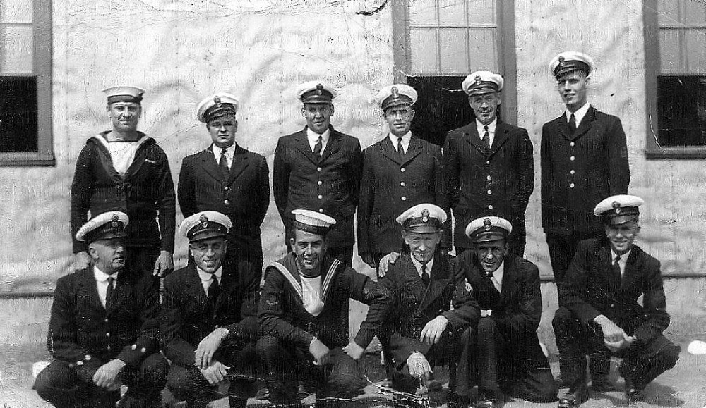 Royal Canadian Navy : HMCS Cornwallis, 1944
