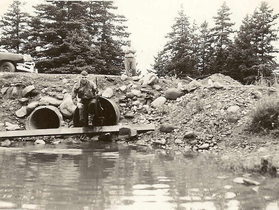 Royal Canadian Navy : HMCS Cornwallis : assault course, 1960.