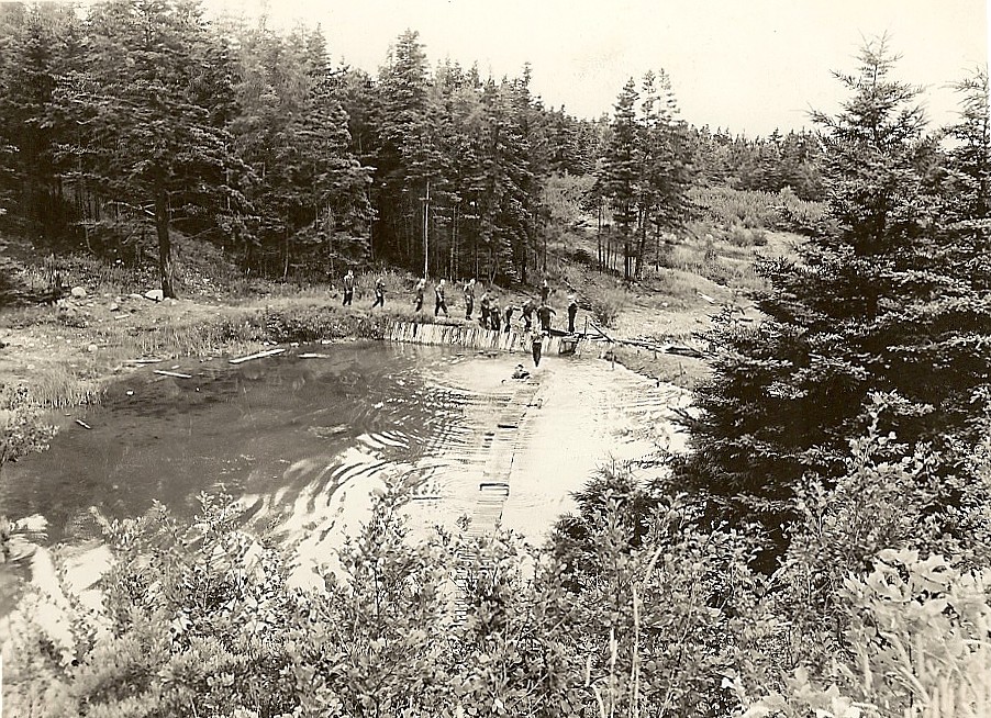 Royal Canadian Navy : HMCS Cornwallis : assault course, 1960.