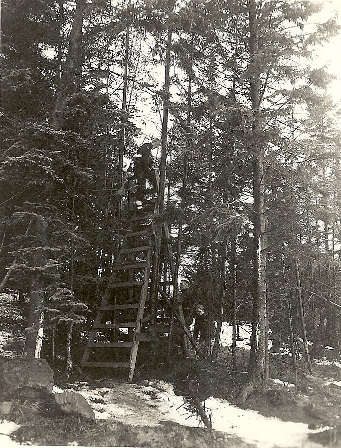 Royal Canadian Navy : HMCS Cornwallis : assault course, 1960.