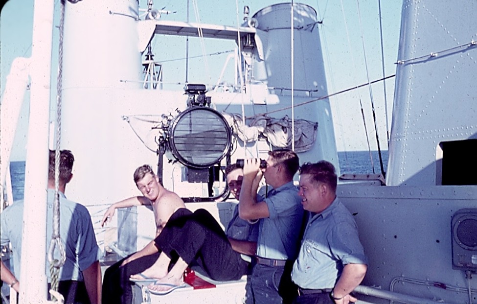Royal Canadian Navy : HMCS Assiniboine.