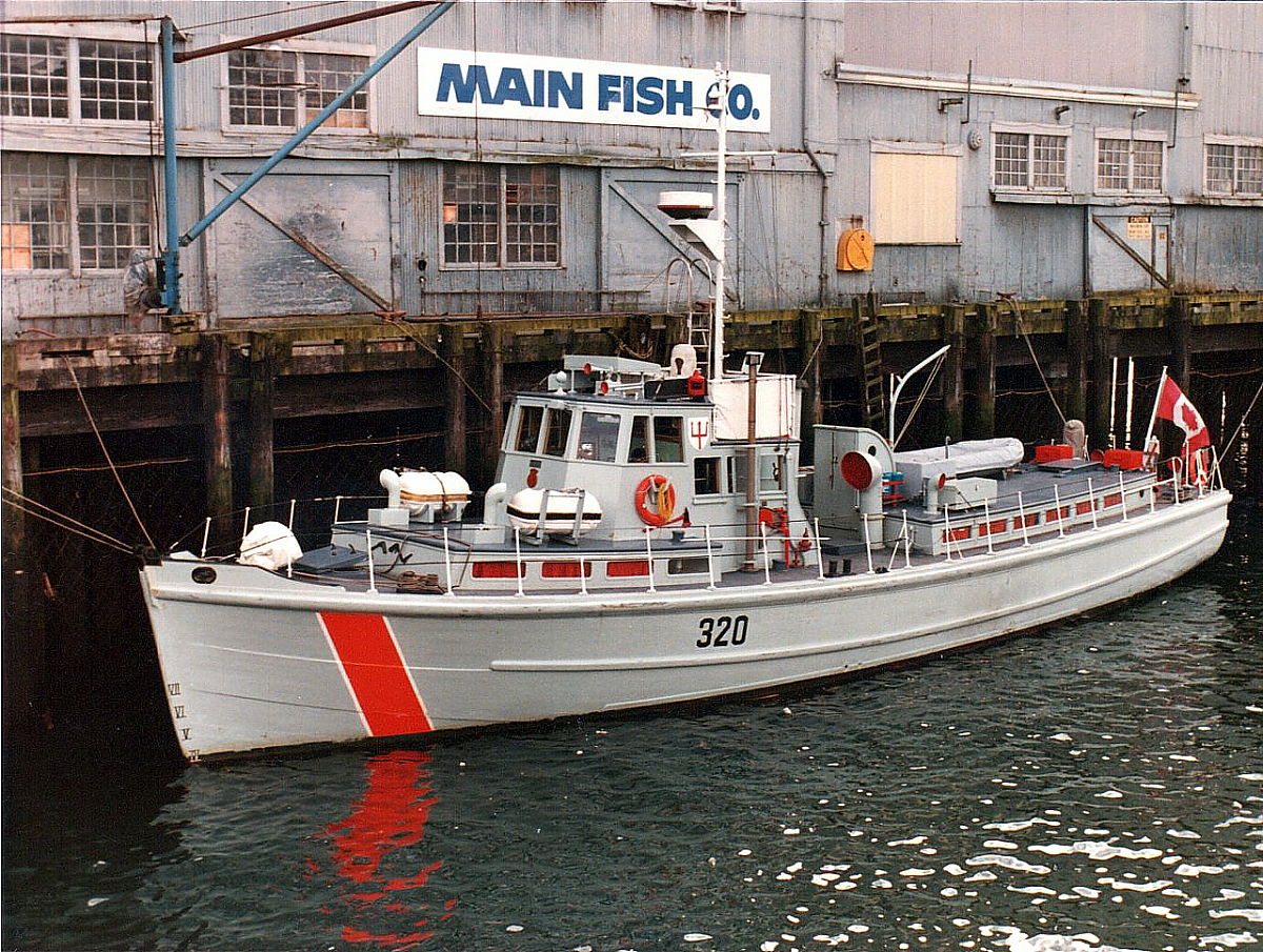 Royal Canadian Navy : Auxilliary craft.