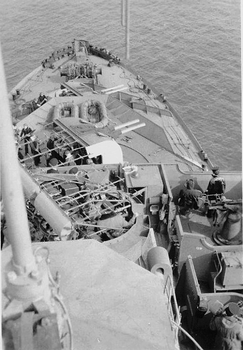 Royal Canadian Navy : Foc'sle of HMCS Prince Robert