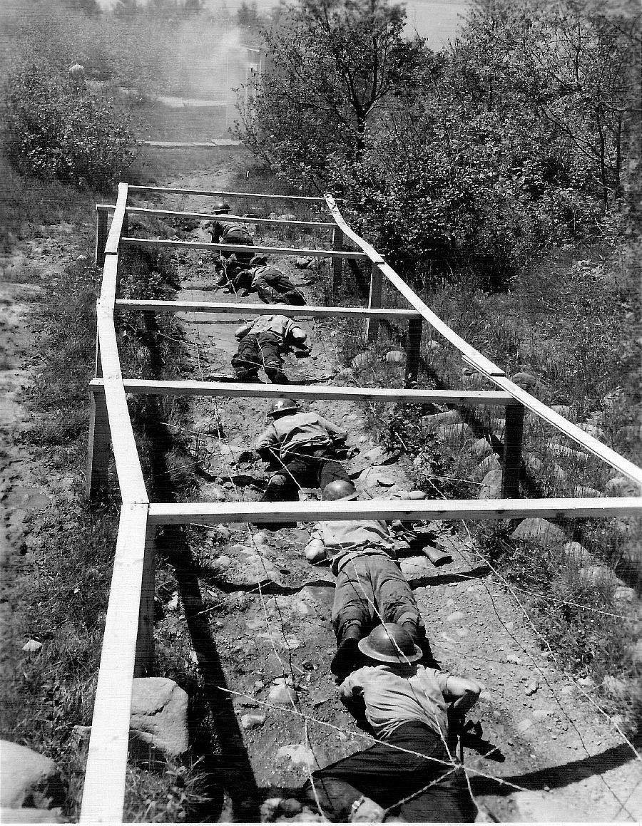 Royal Canadian Navy : HMCS Cornwallis, Assault Course, 1962