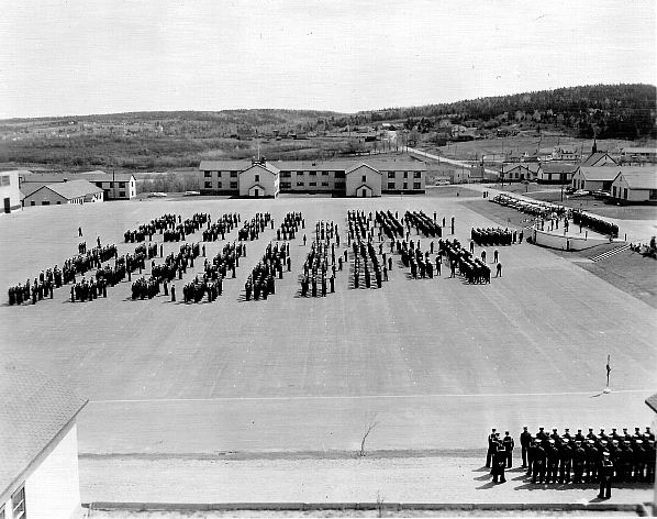 Royal Canadian Navy : HMCS Cornwallis, parade square, 1962