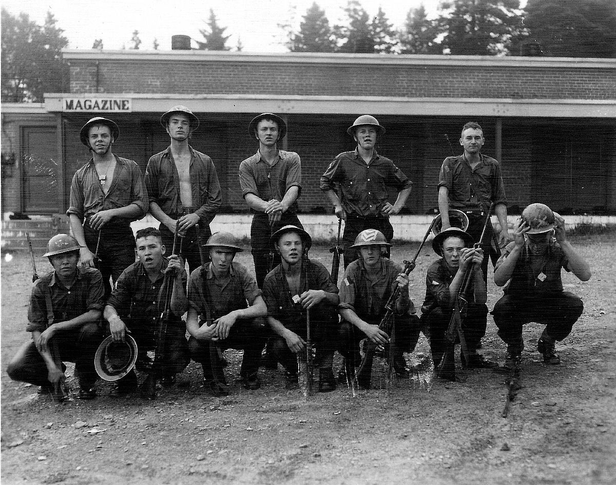 Royal Canadian Navy : HMCS Cornwallis, Assault Course, 1962