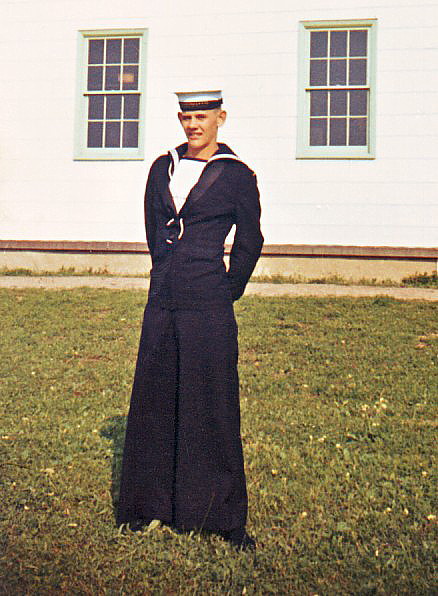 Royal Canadian Navy : HMCS Cornwallis, 1961.