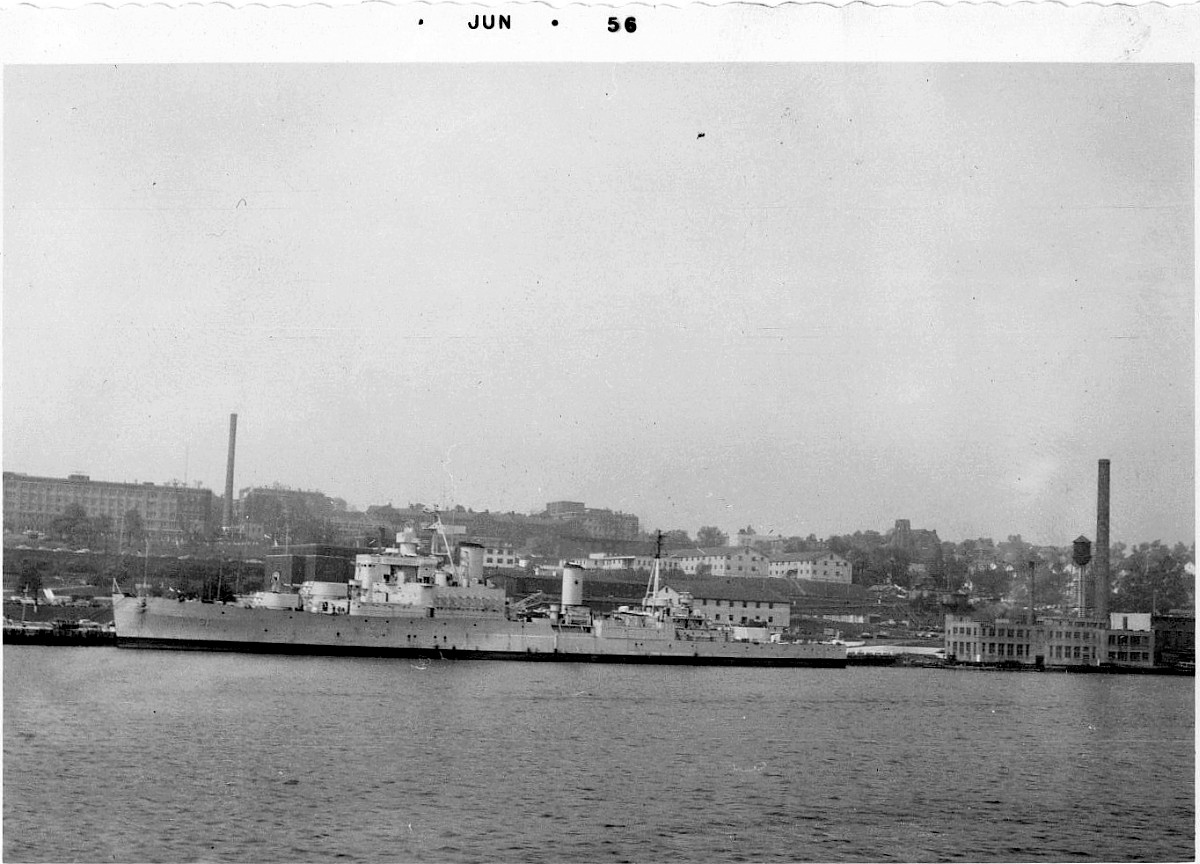 Royal Canadian Navy : Halifax dockyard, 1956