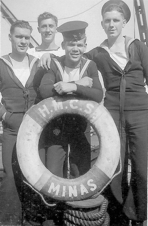 Royal Canadian Navy : Four crew members of HMCS Minas, 1942