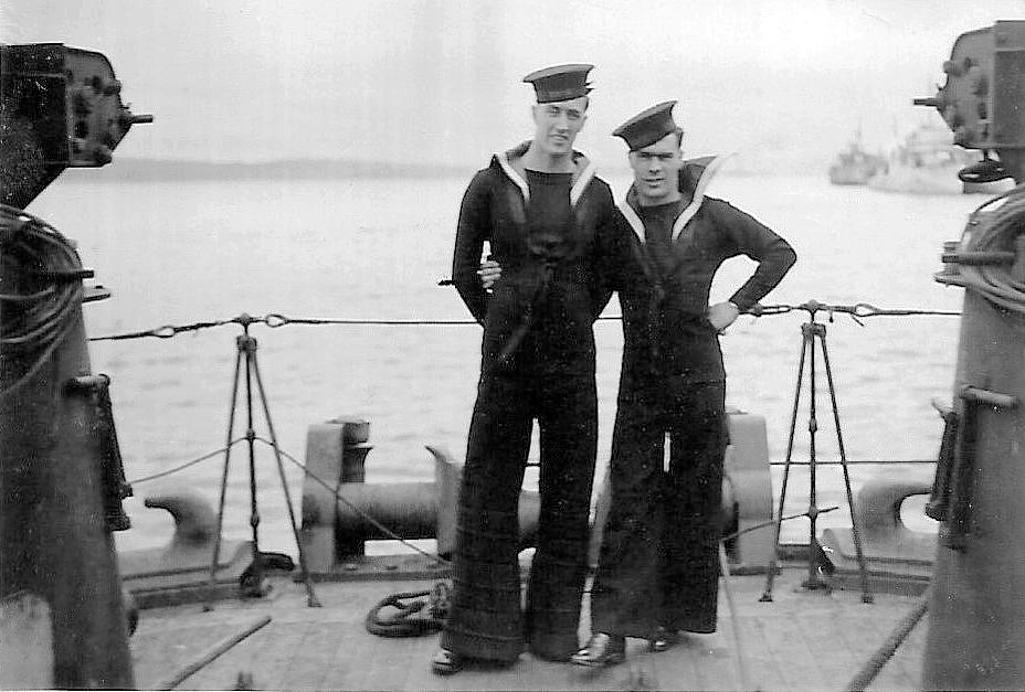 Royal Canadian Navy : Robert Dunn and Anderson, HMCS Minas, 1941