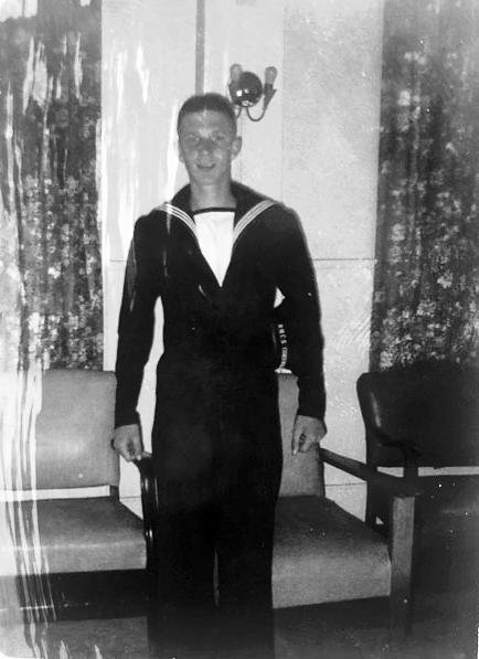 Royal Canadian Navy : HMCS Cornwallis, Terry Findlay.