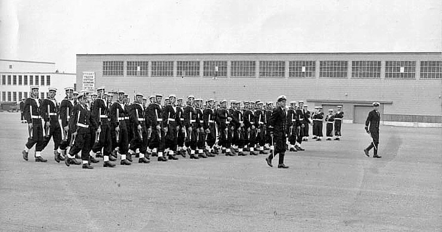 Royal Canadian Navy : HMCS Cornwallis, Restigouche Division, 1966.