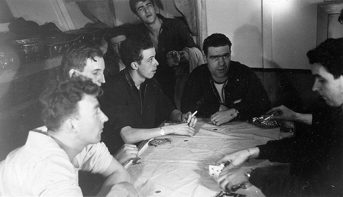 Royal Canadian Navy : HMCS Rosthern, 1944