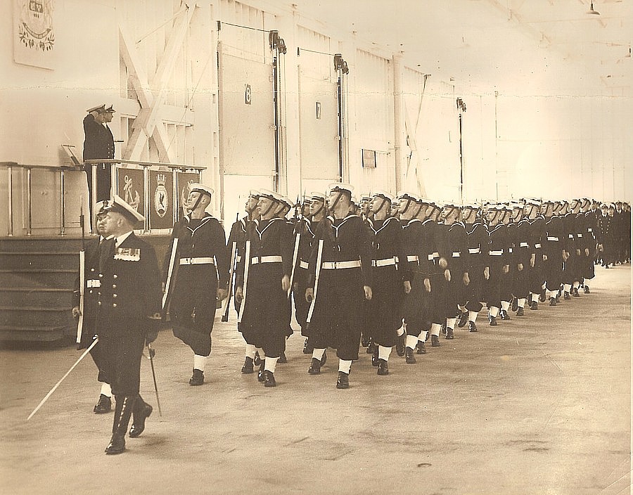 Royal Canadian Navy : HMCS Cornwallis, 1961.