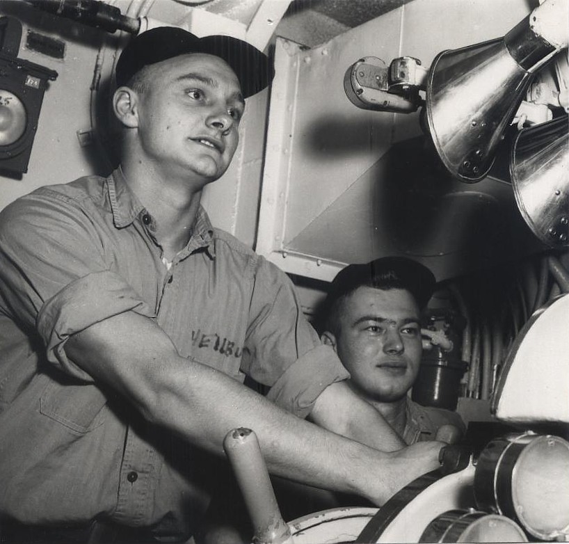 Royal Canadian Navy : Steen Heilbuth.