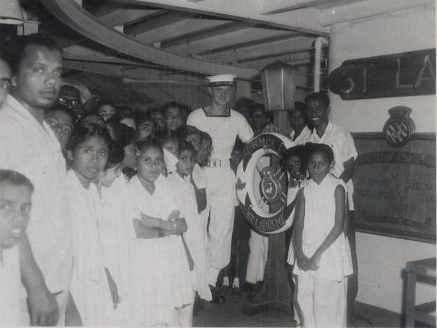Royal Canadian Navy : Steen Heilbuth.