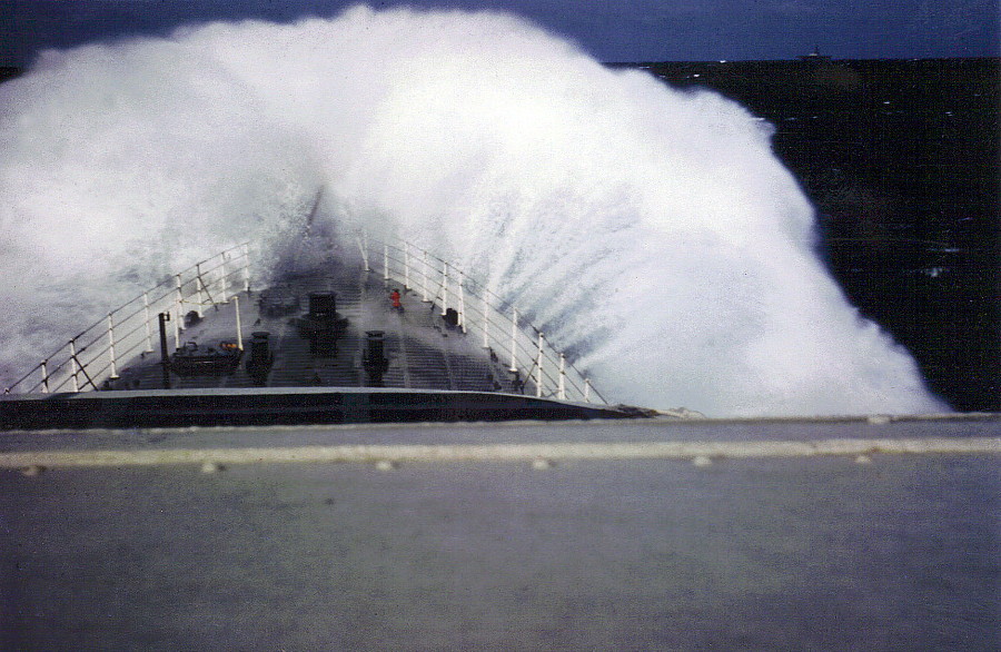 HMCS St Laurent, 1957