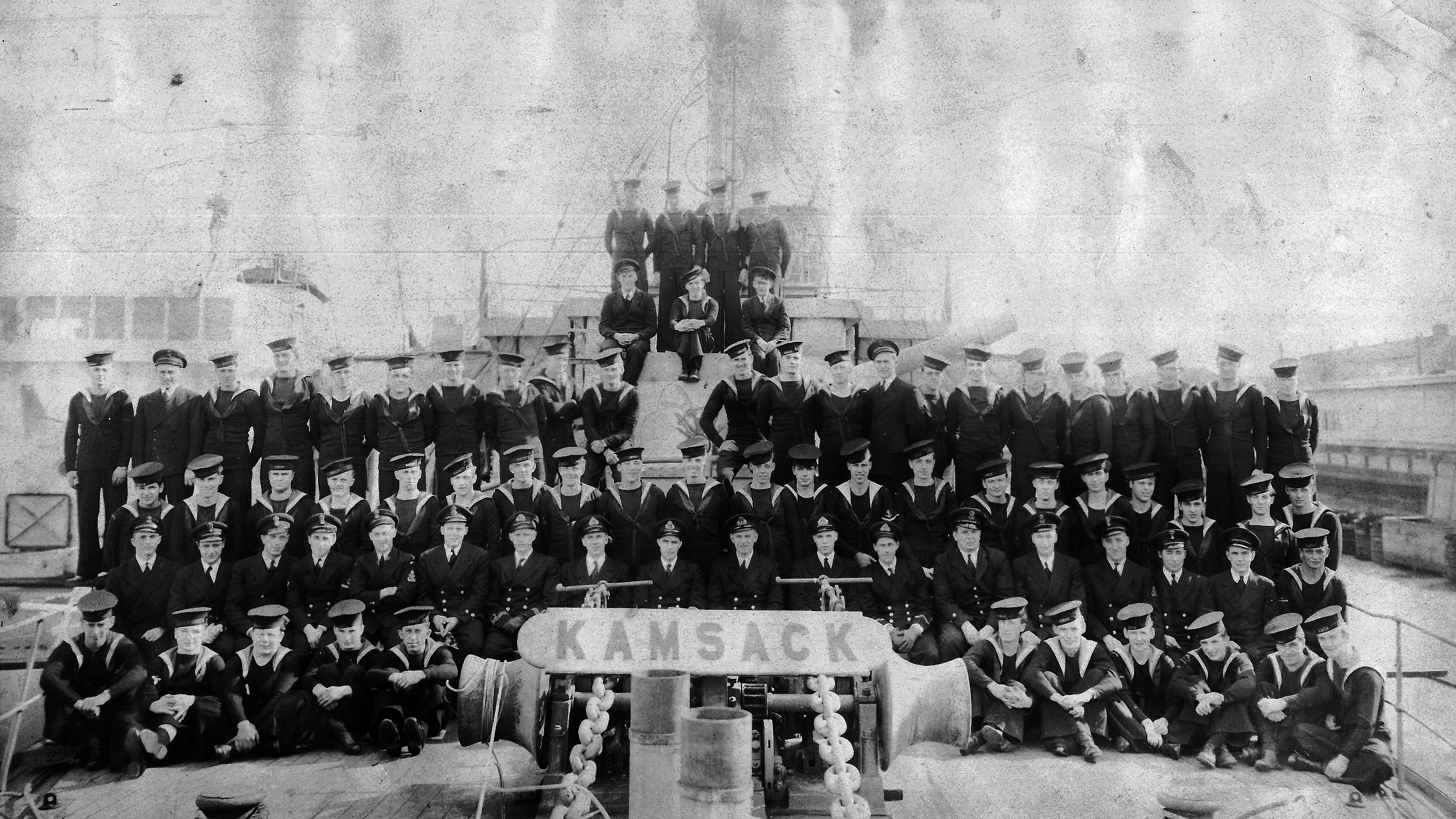 Royal Canadian Navy : Crew of HMCS Kamsack, 1943