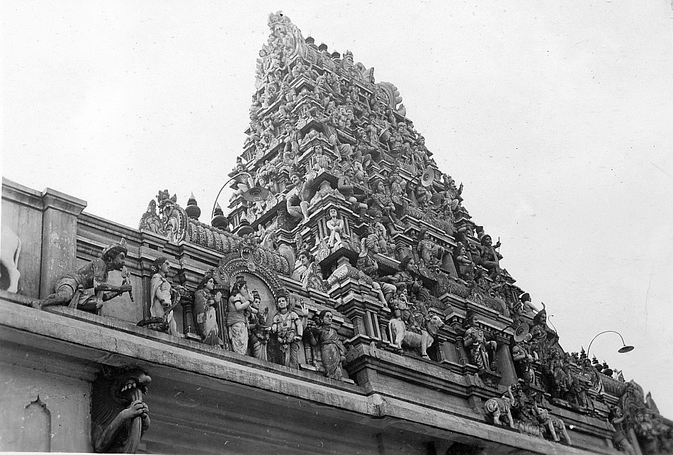 New Kathiresan Kovil, Pettah, Colombo, Ceylon, 1945.
