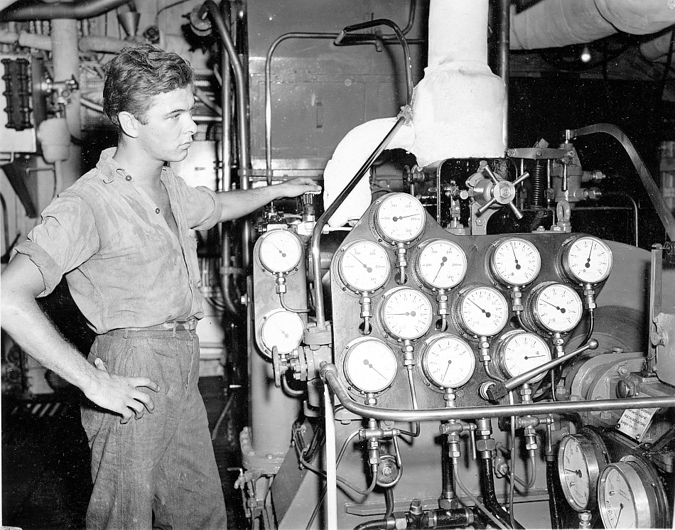 Royal Canadian Navy : HMCS Ontario, 1945.