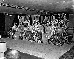 Hula dancers in Hawaii