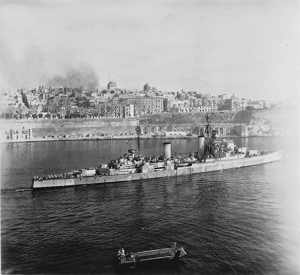 Royal Canadian Navy : HMCS Ontario, 1945.