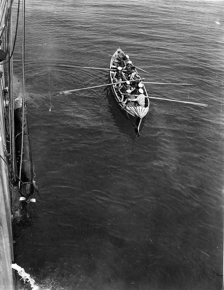 Royal Canadian Navy : HMCS Ontario, 1945.