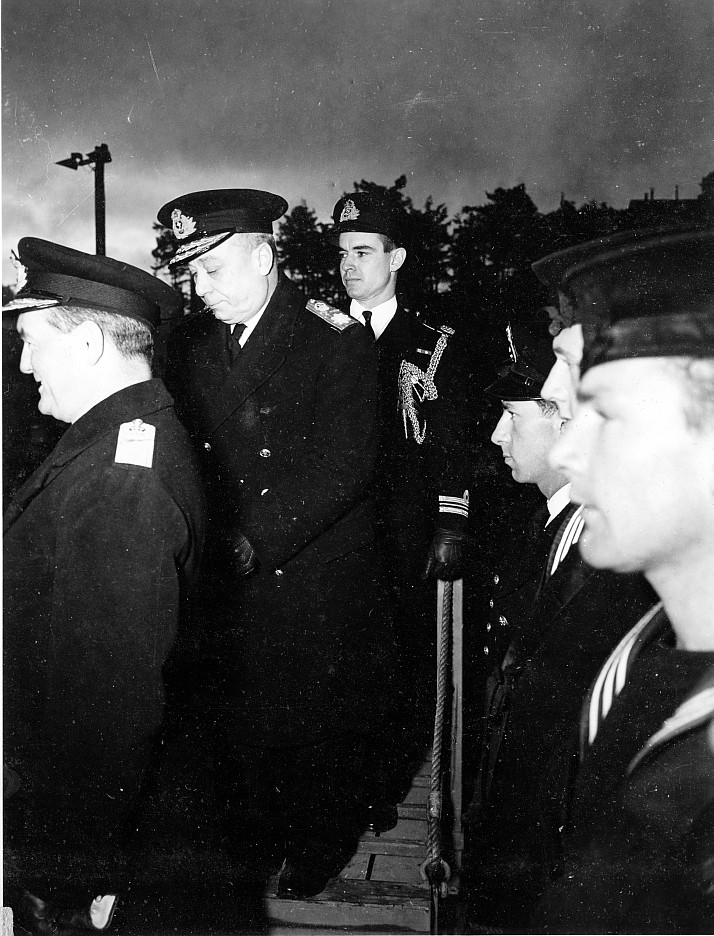 Royal Canadian Navy : HMCS Ontario, 1945.