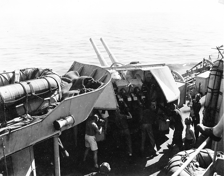 Royal Canadian Navy : HMCS Ontario, 1945.