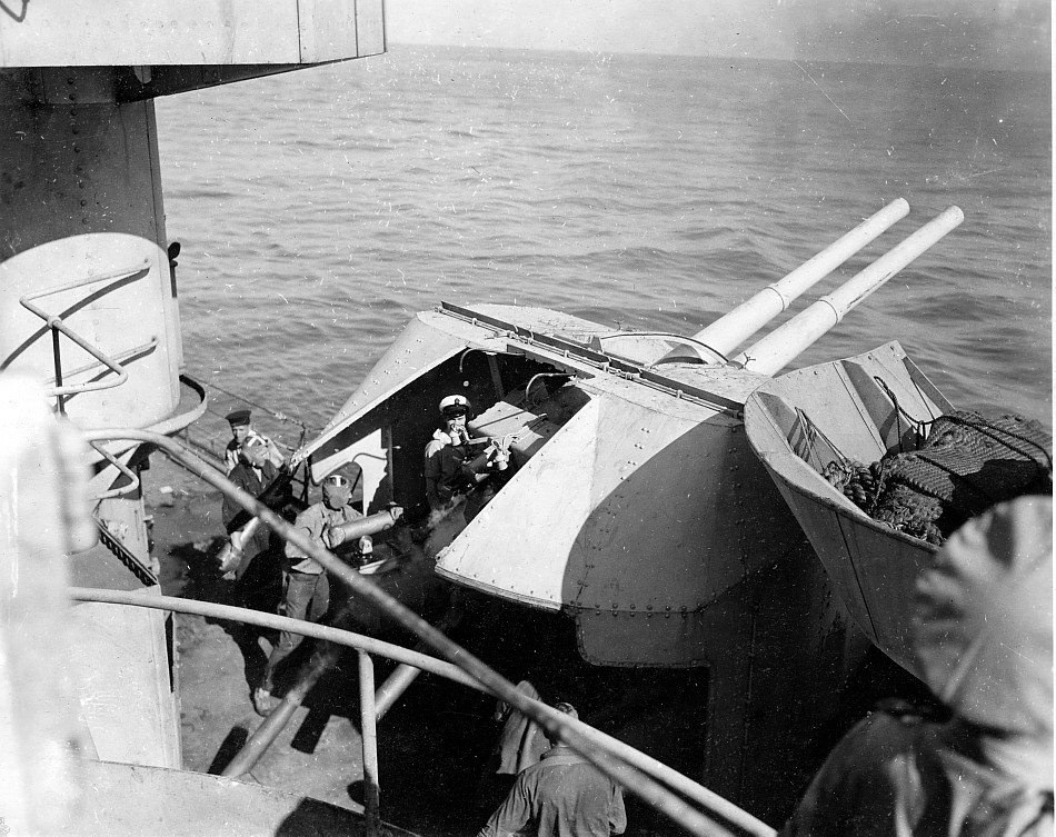 Royal Canadian Navy : HMCS Ontario, 1945.