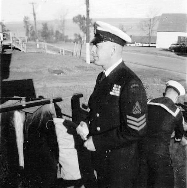 Royal Canadian Navy : HMCS Cornwallis, men in Terra Nova Division, 1959.