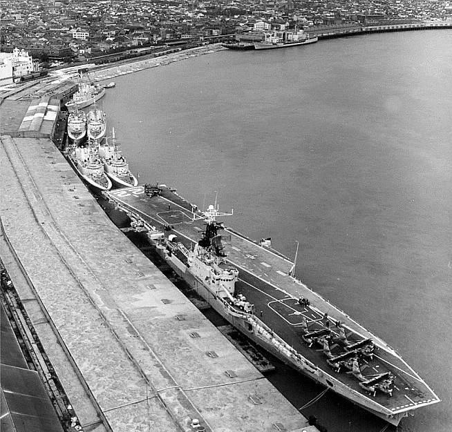 Royal Canadian Navy : HMCS Bonaventure in New Orleans.