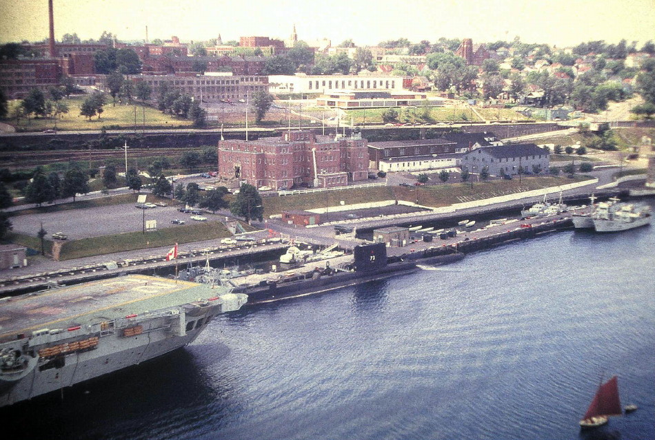 Royal Canadian Navy : HMC Dockyard, Halifax.