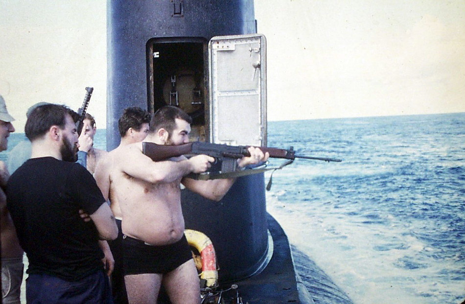 Royal Canadian Navy : HMCS Okanagan at sea.