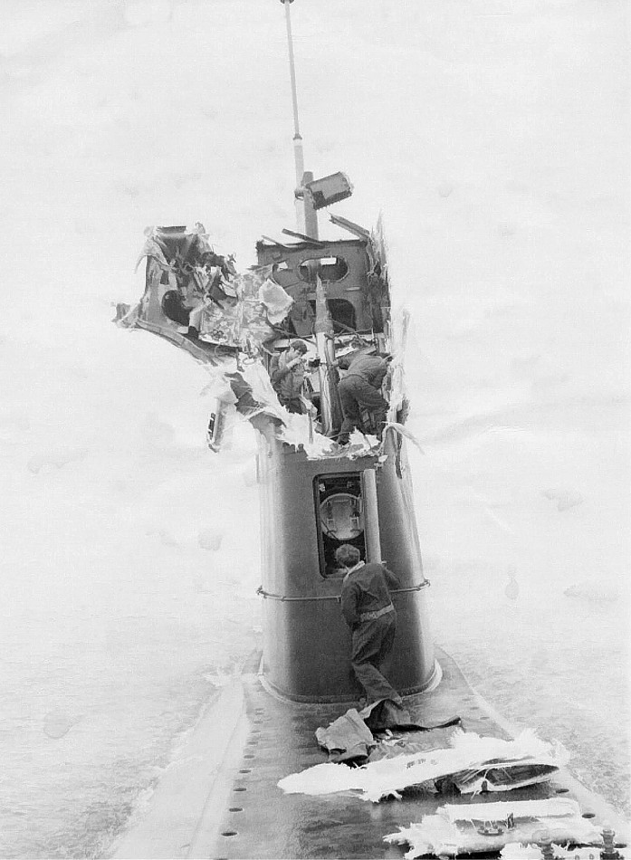 Royal Canadian Navy : Damage to HMCS Okanagan, 1973.