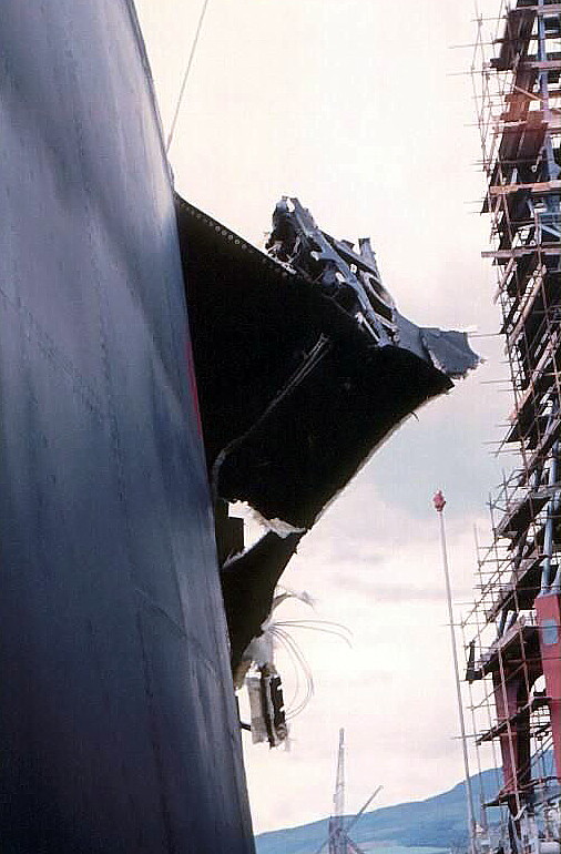 Royal Canadian Navy : Damage to HMCS Okanagan, 1973.