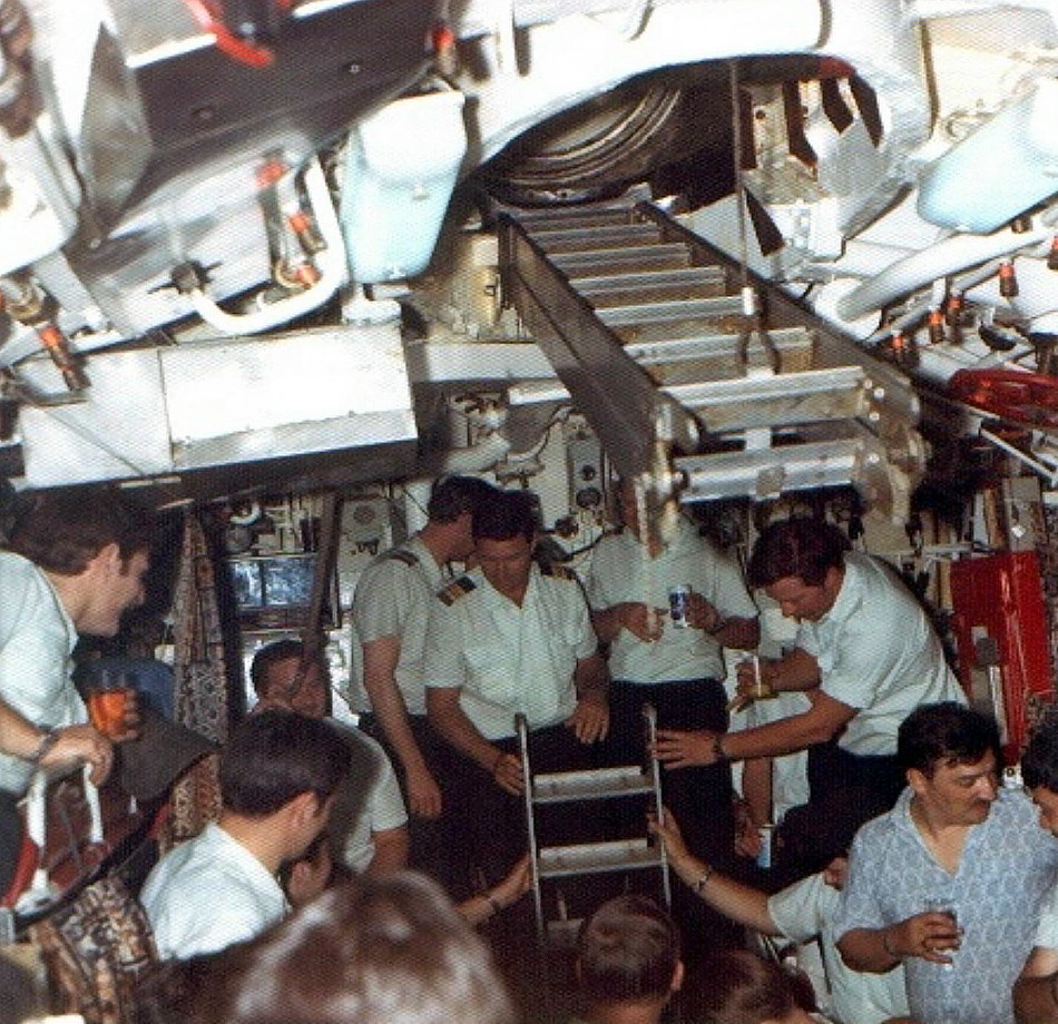 Royal Canadian Navy : HMCS Okanagan, Change of Commanding Officer, July, 1974.