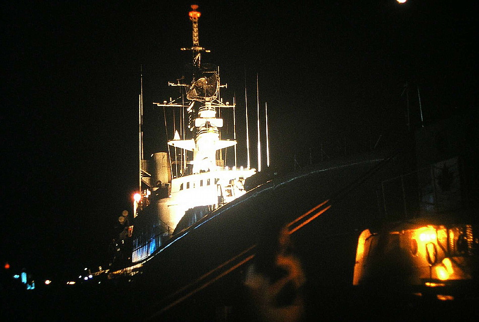 Royal Canadian Navy : HMCS Nipigon, Great Lakes Cruise, July 1975.