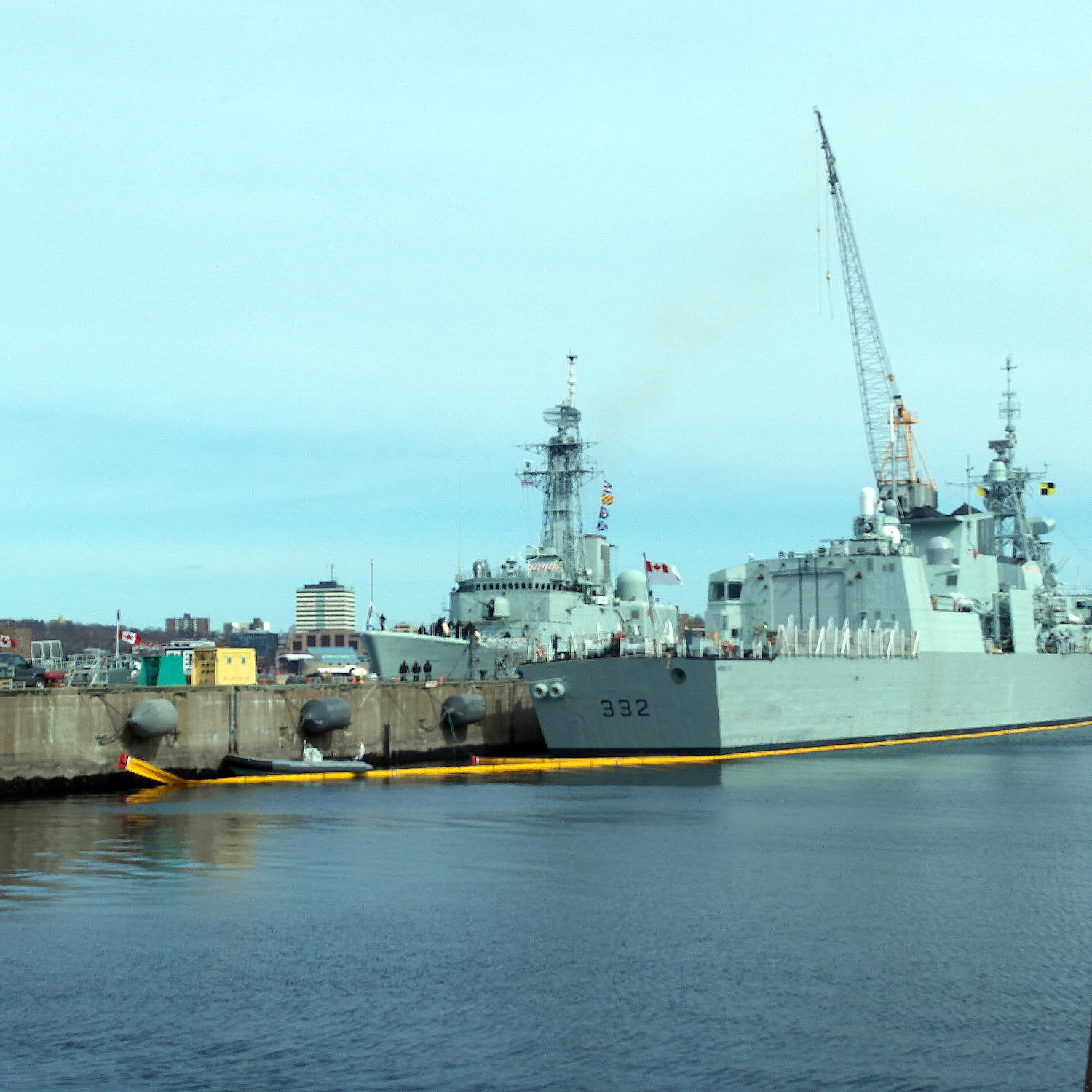 HMCS Athabaskan, Paying-Off Cruise.