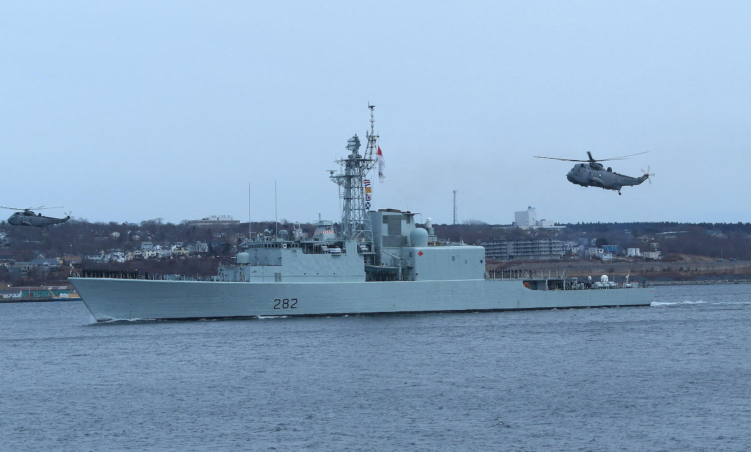 HMCS Athabaskan, Paying-Off Cruise.
