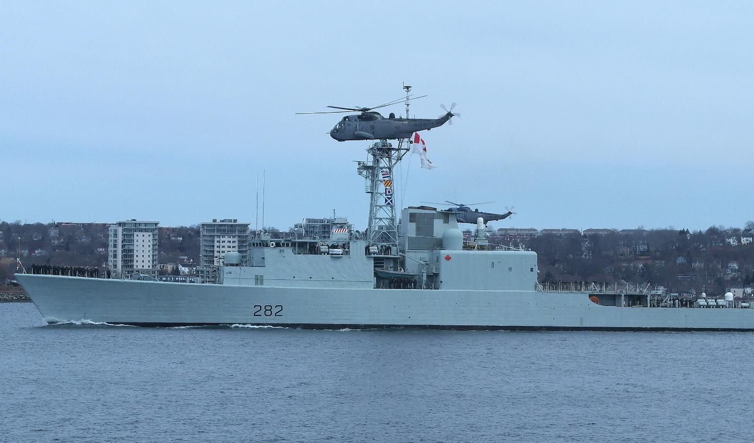 HMCS Athabaskan, Paying-Off Cruise.