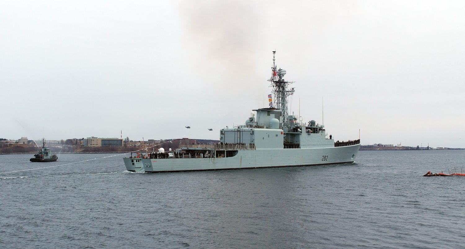 HMCS Athabaskan, Paying-Off Cruise.