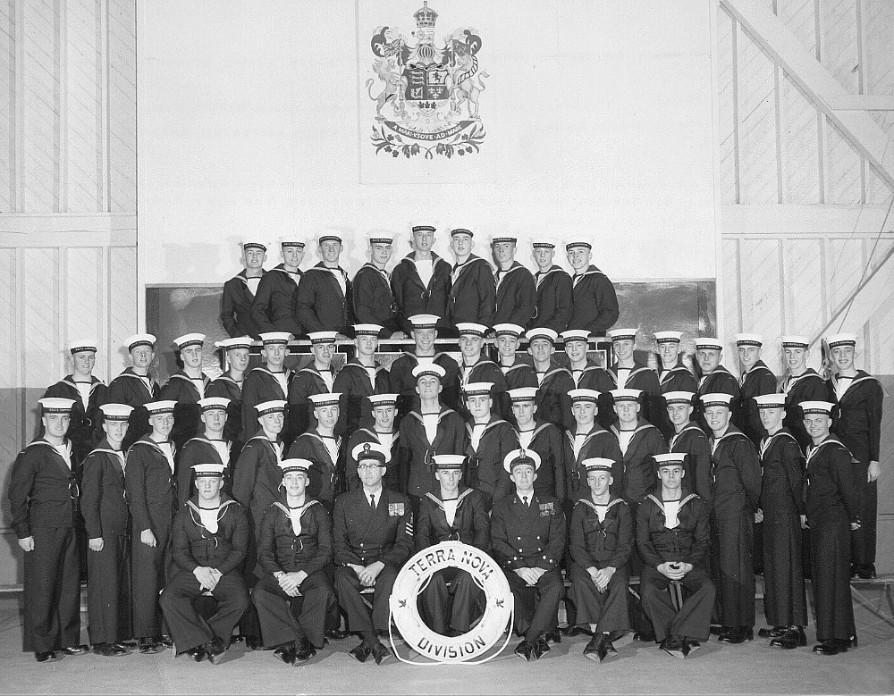 Royal Canadian Navy : HMCS Cornwallis, Terra Nova 2/66 Division.