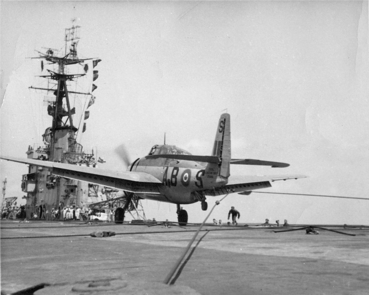 Royal Canadian Navy : HMCS Magnificent
